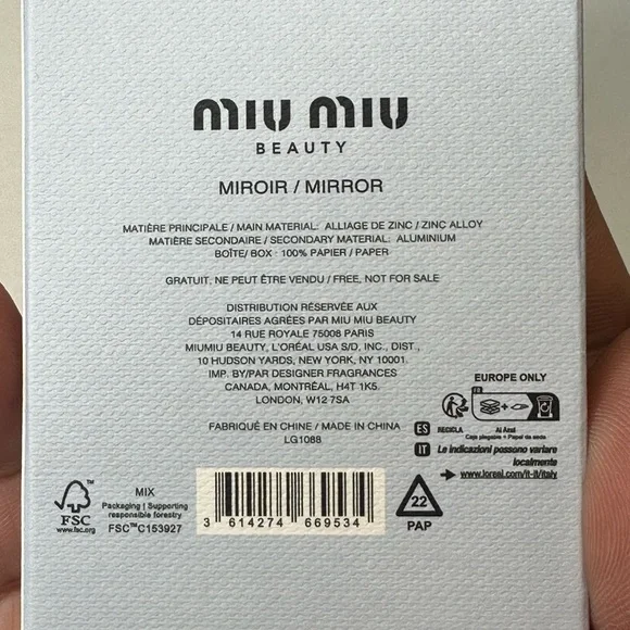 Miu Miu Black and Gold Compact Mirror BEAUTY GWP ITEM NEW IN BOX - Picture 6 of 6